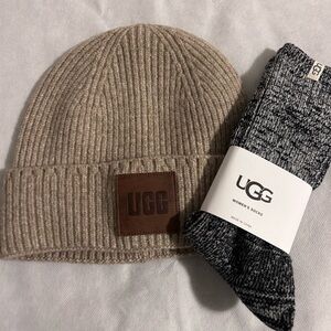 UGG Men's Beige Beanie and Charcoal Socks Set